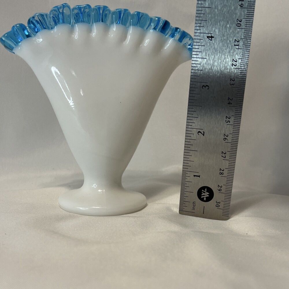 Vintage Milk Glass Vase w/ Blue Ruffled Edge – Fenton Style Art Glass. - Picture 7 of 8